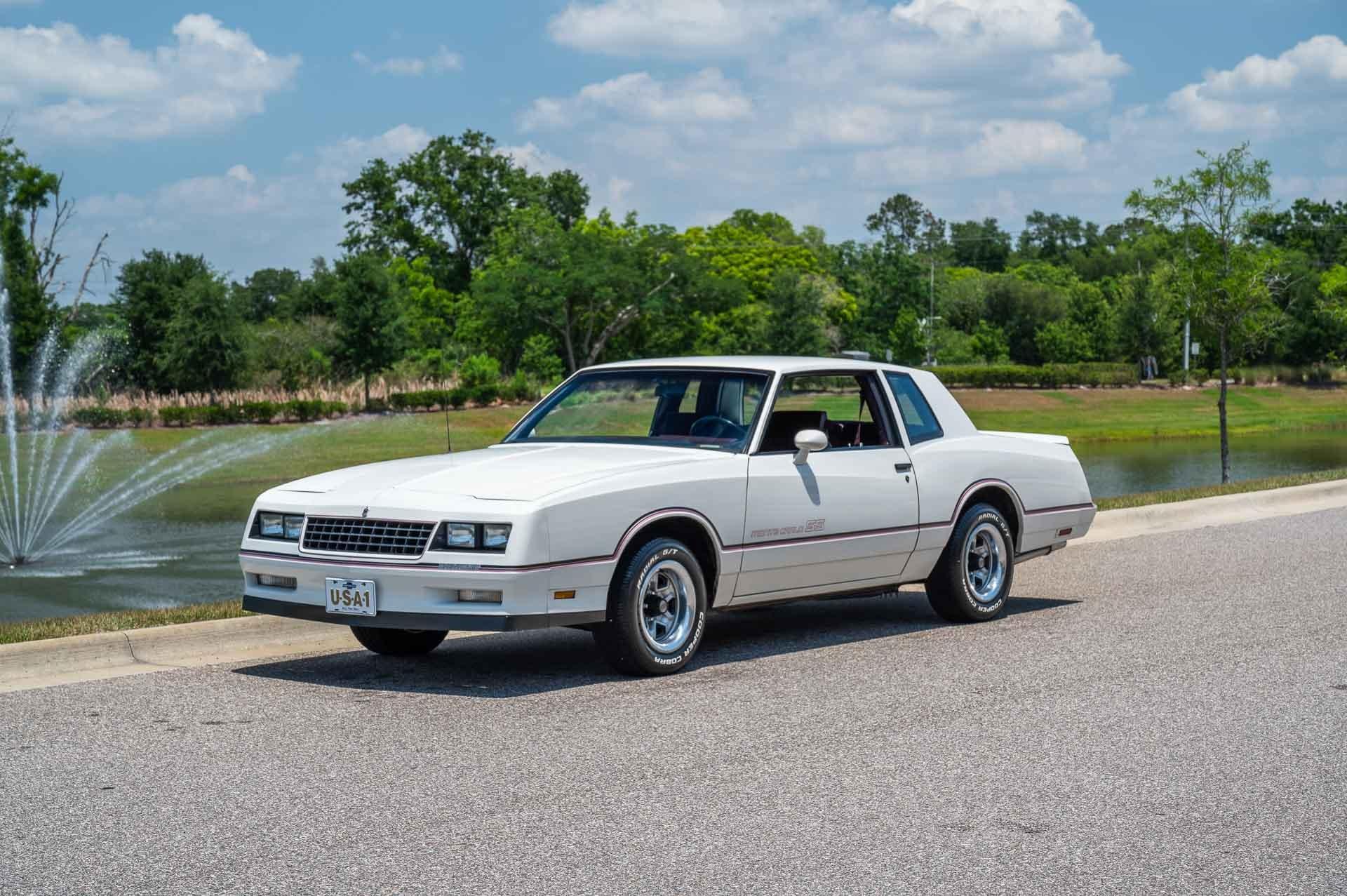 1985 Chevrolet Monte Carlo's photo